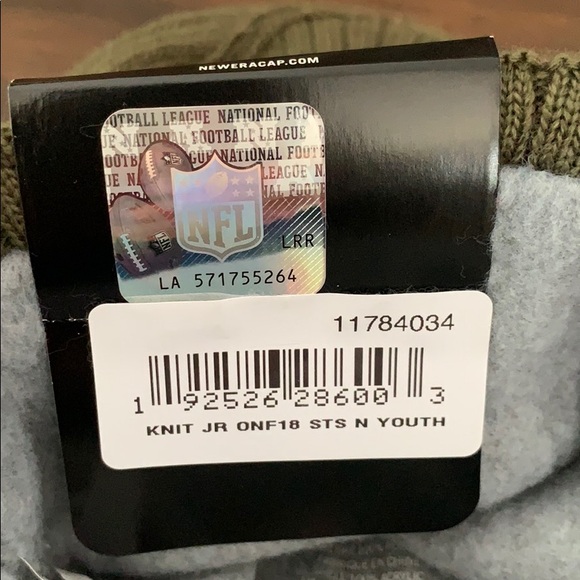 📌 NWT Patriots 2018 Salute to Service Knit Hat - Picture 4 of 5